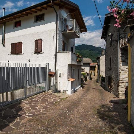 Casa Vacanze Linda Gera Lario Exterior foto